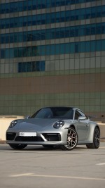 2021 Porsche 911 Carrera Coupe - 5897 km only
