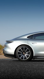 2021 Porsche Taycan 4S - 21k km