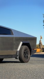 2024 Tesla Cybertruck Foundation Series - 2,669 km