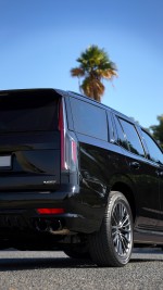 2023 Cadillac Escalade-V - 33k km