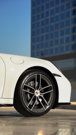 2025 Porsche 911 Carrera Coupe - 332 km only
