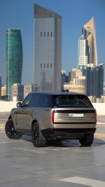 2022 Range Rover Vogue P530 First Edition - 40k km