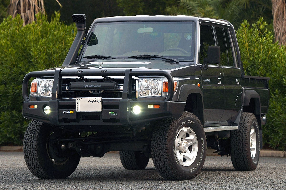 2019 Toyota Land Cruiser LC76 Pickup - 86k km