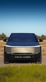 2024 Tesla Cybertruck Foundation Series - 243 km only