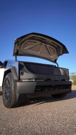 2024 Tesla Cybertruck Foundation Series - 243 km only