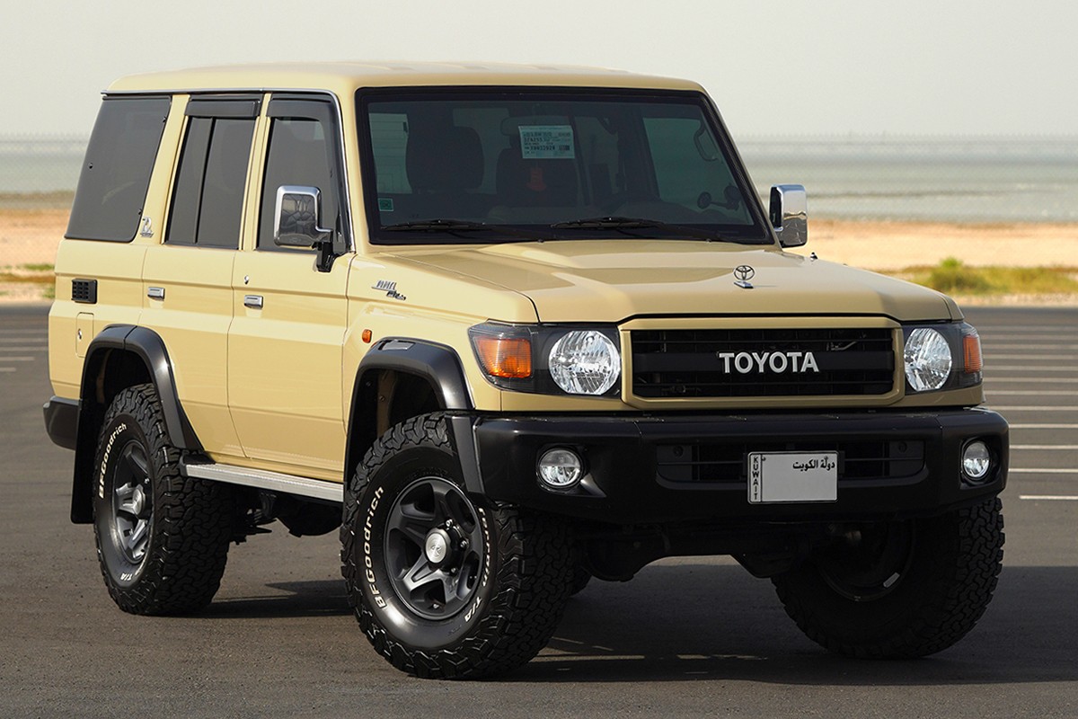 2023 Toyota Land Cruiser LC76 – 70th Anniversary Edition - 44k km