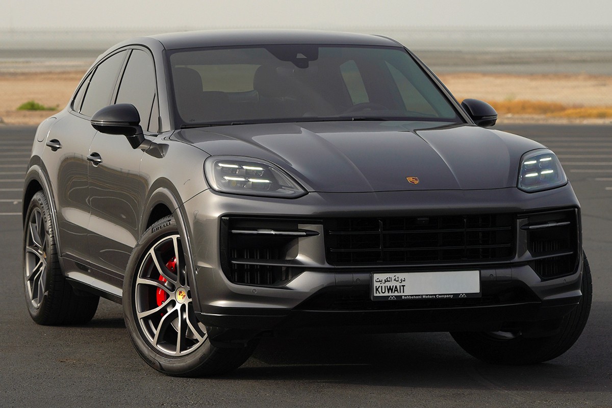 2024 Porsche Cayenne S Coupe - 21k km