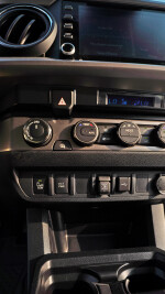2022 Toyota Tacoma Trail Edition - 44k km