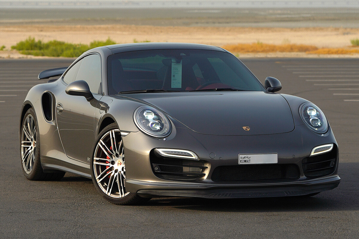 2014 Porsche 911 Turbo Coupe - 42k km