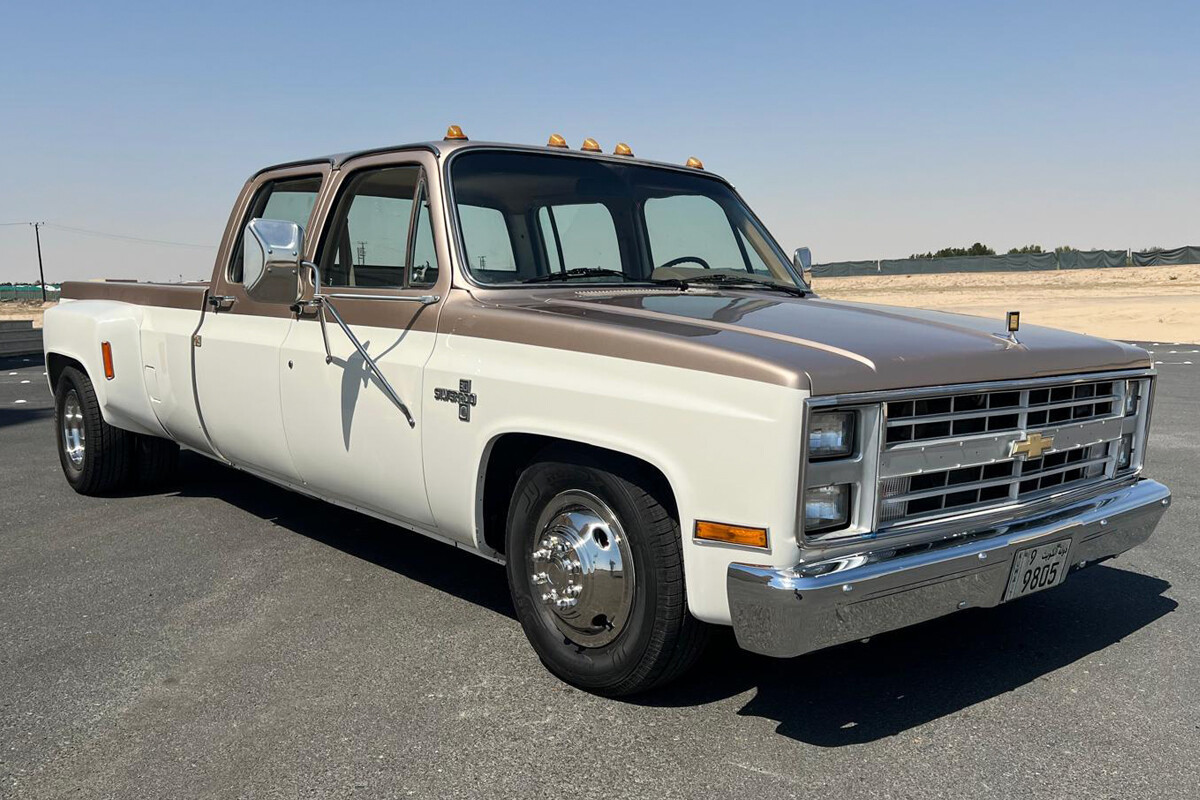 1985 Chevrolet Silverado 30 Dually Double Cab - 75k km