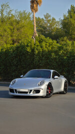 2015 Porsche 911 Carrera GTS - 52k km