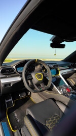 2022 Lamborghini Urus - 18k km
