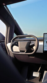 2024 Tesla Cybertruck Foundation Series - 20k km