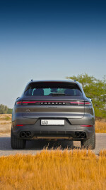 2024 Porsche Cayenne - 16k km