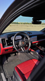 2024 Porsche Cayenne - 16k km