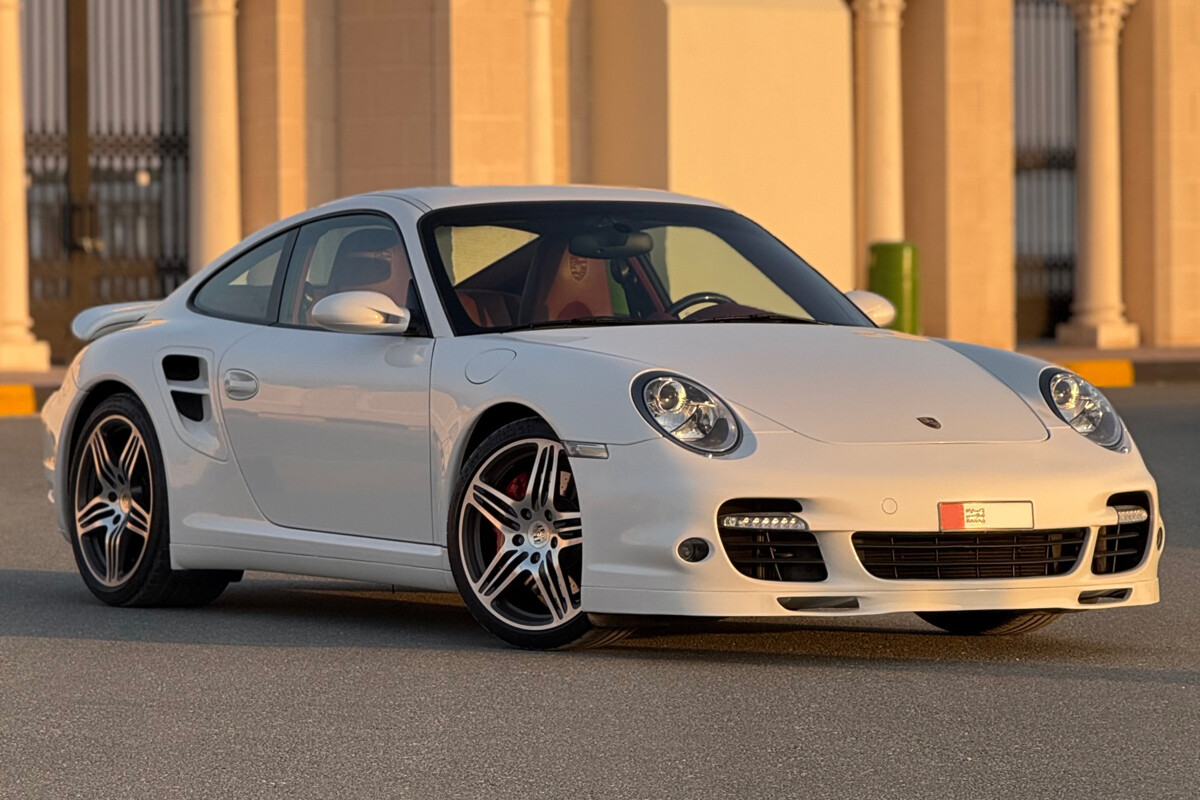2009 Porsche 911 Turbo Coupe - 64k km