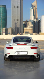 2015 Porsche 911 Turbo S Coupe - 33k km