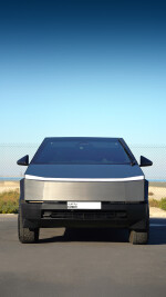 2024 Tesla Cybertruck Cyberbeast Foundation Series - 14k km