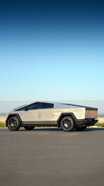 2024 Tesla Cybertruck Cyberbeast Foundation Series - 14k km