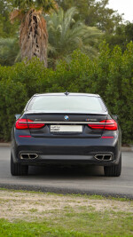 2017 BMW 760L V12 M Package - 103k km