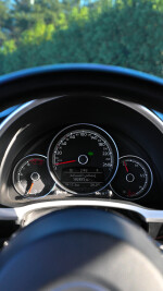 2018 Volkswagen Beetle R-Line - 102k km