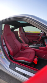 2025 Porsche 911 Carrera Coupe - 20k km